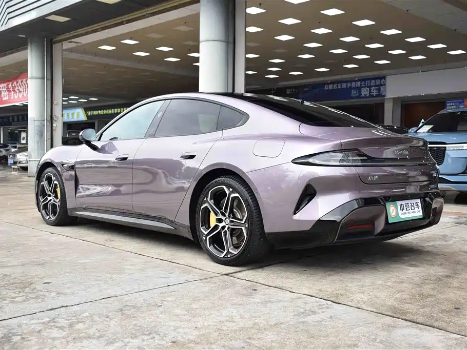 XIAOMI CAR XIAOMI SU7