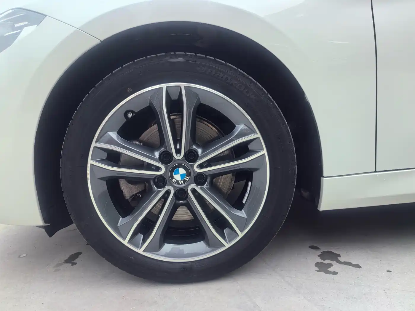 BMW 1 Series 2023 120i M Sport фото 12