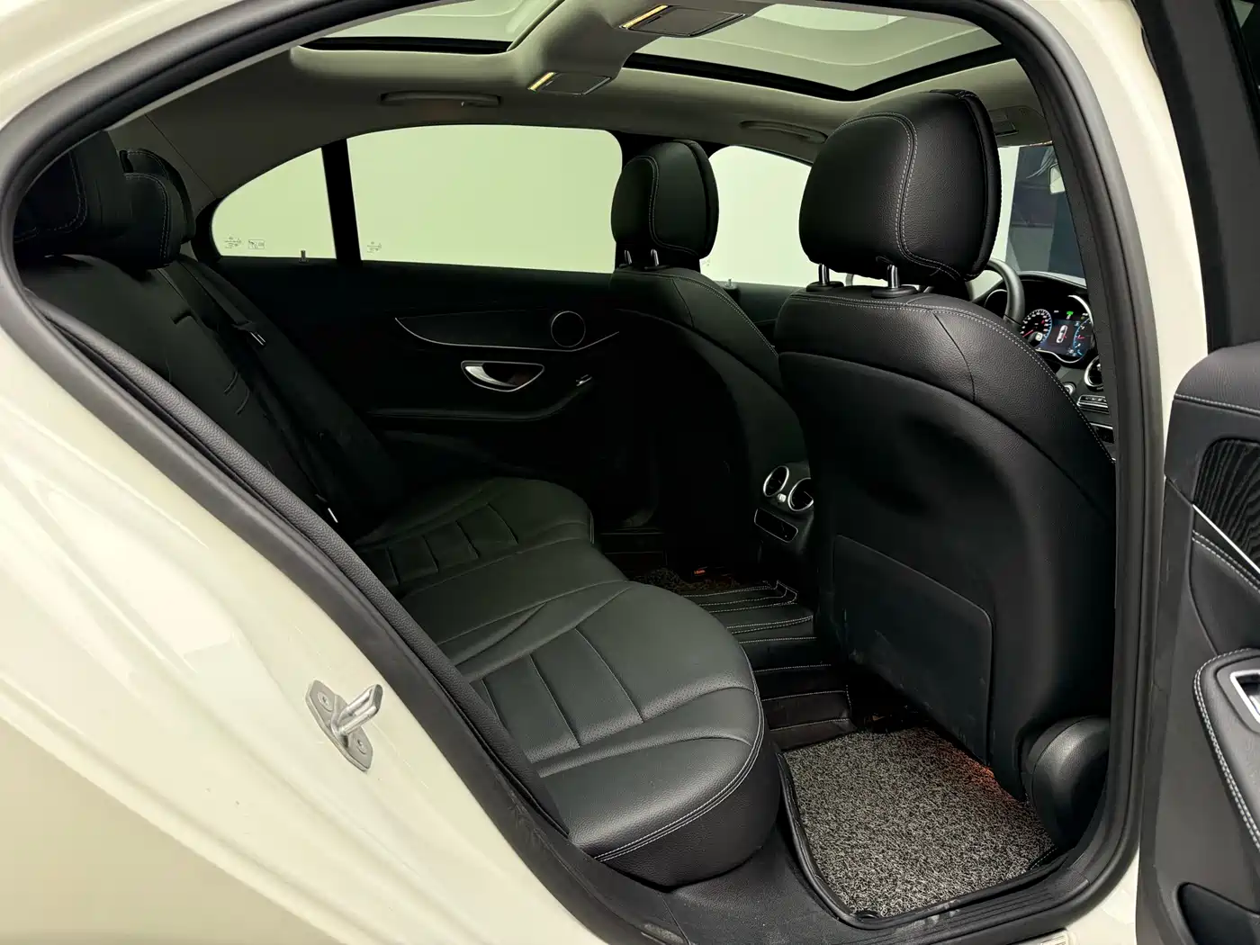 Mercedes-Benz C-Class 2019 Facelift C 260 L Sport фото 11