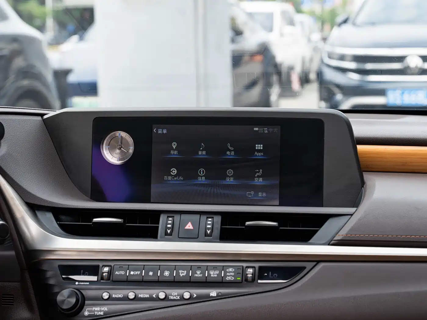 Lexus ES 2018 300h Premium Edition China V фото 16
