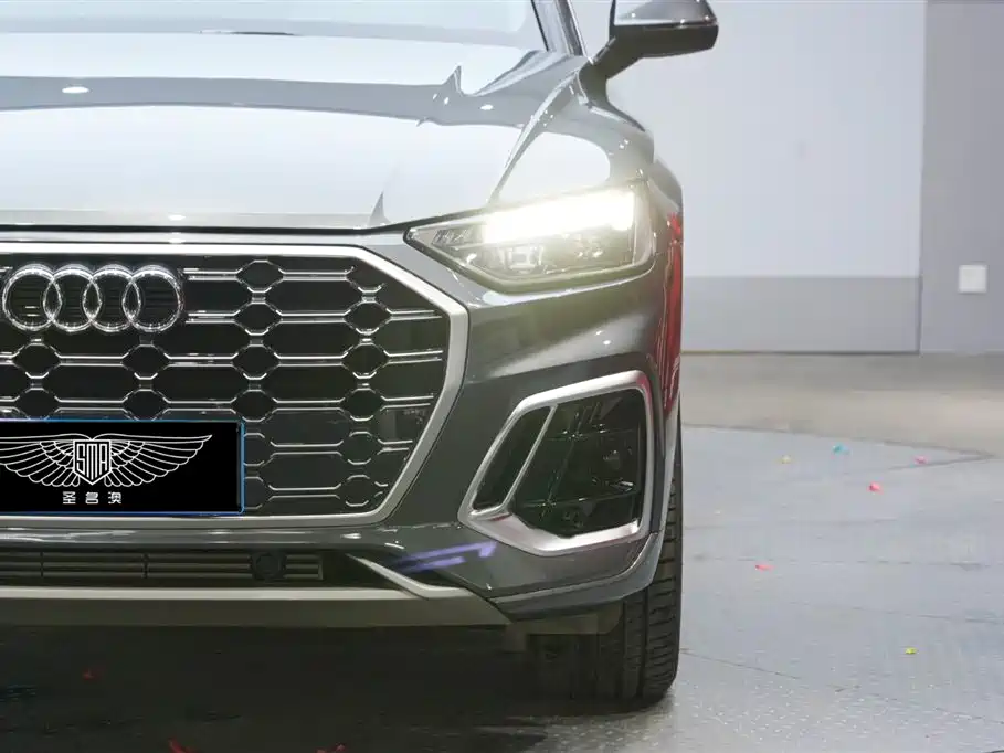Audi Q5L 2022 Facelift 40T Luxury Dynamic фото 3