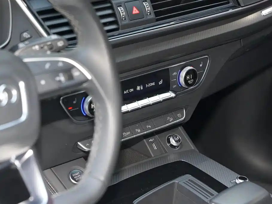 Audi Q5L 2022 Facelift 40T Luxury Dynamic фото 20