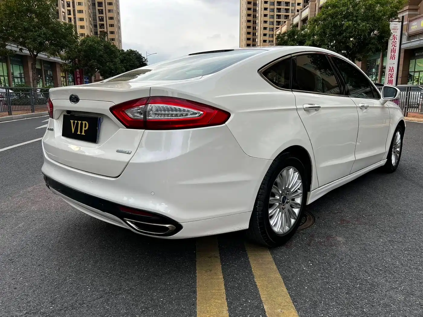 Фото 6 - Ford Mondeo