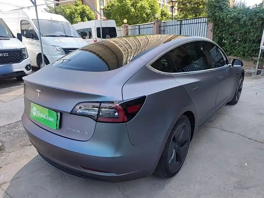 Фото 7 - Tesla Model 3