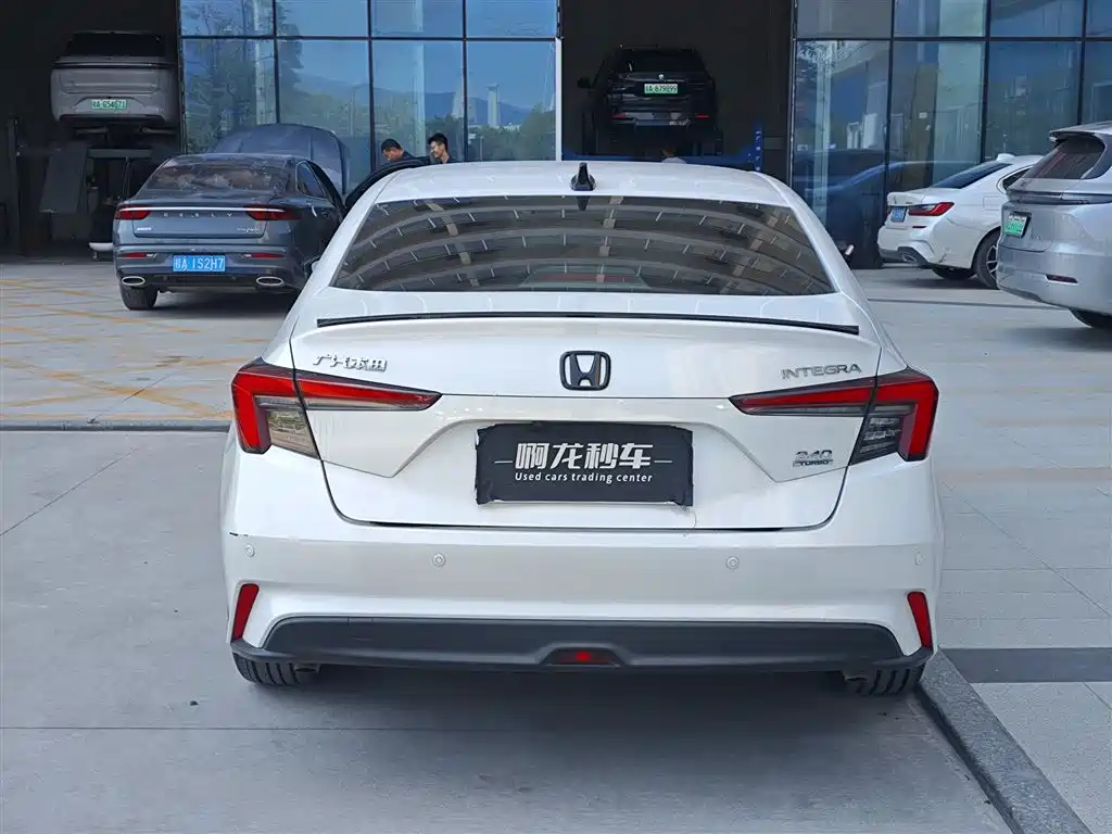 Honda Integra 2024 2023 240TURBO CVT Luxury Edition