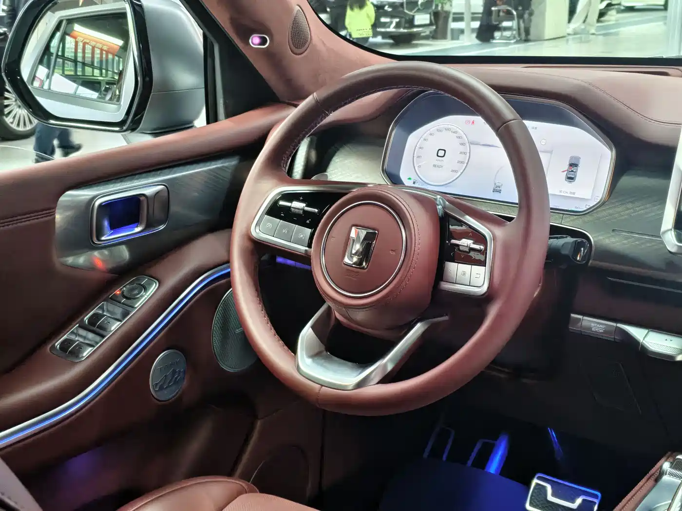 TANK TANK 700 NEW ENERGY