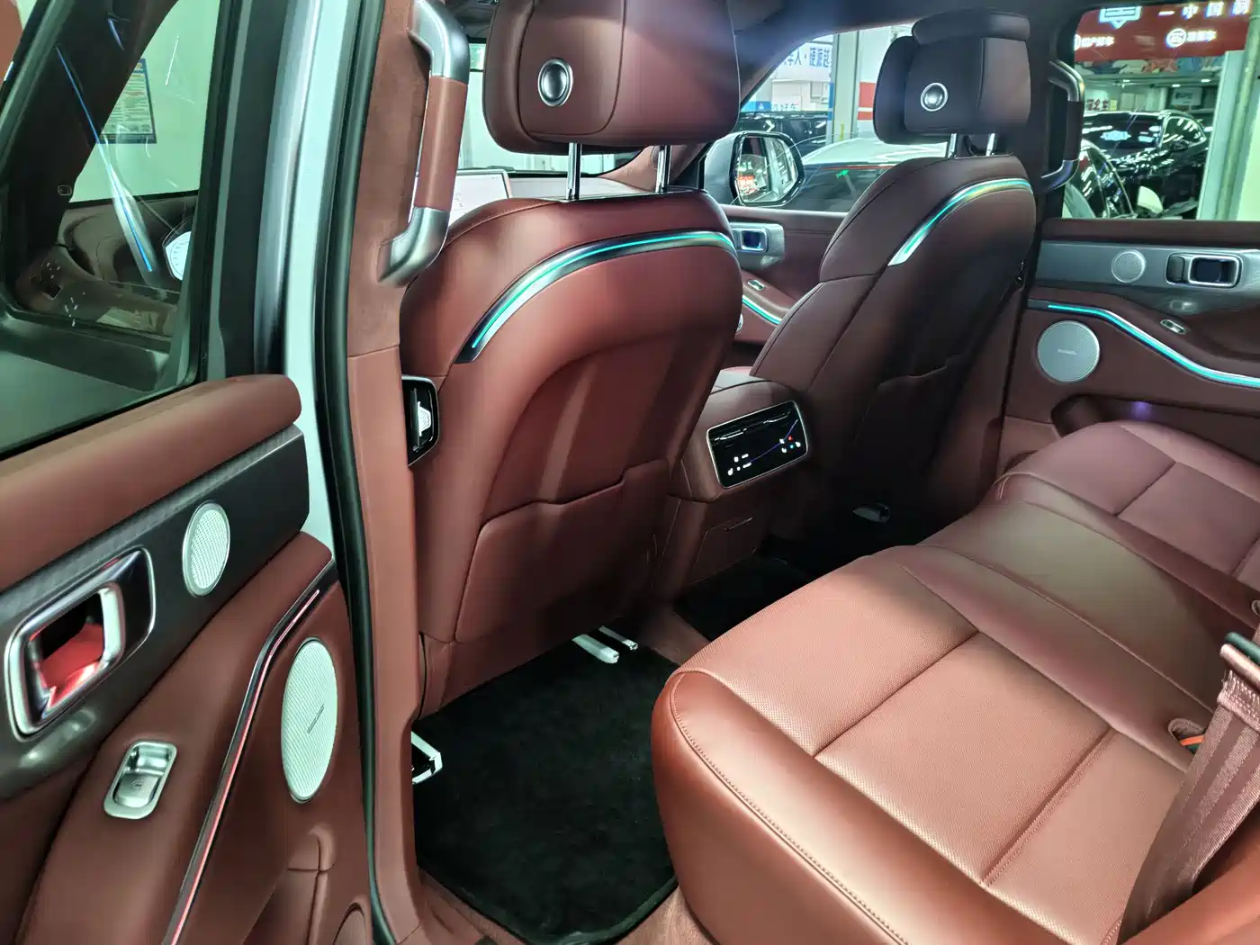 TANK TANK 700 NEW ENERGY