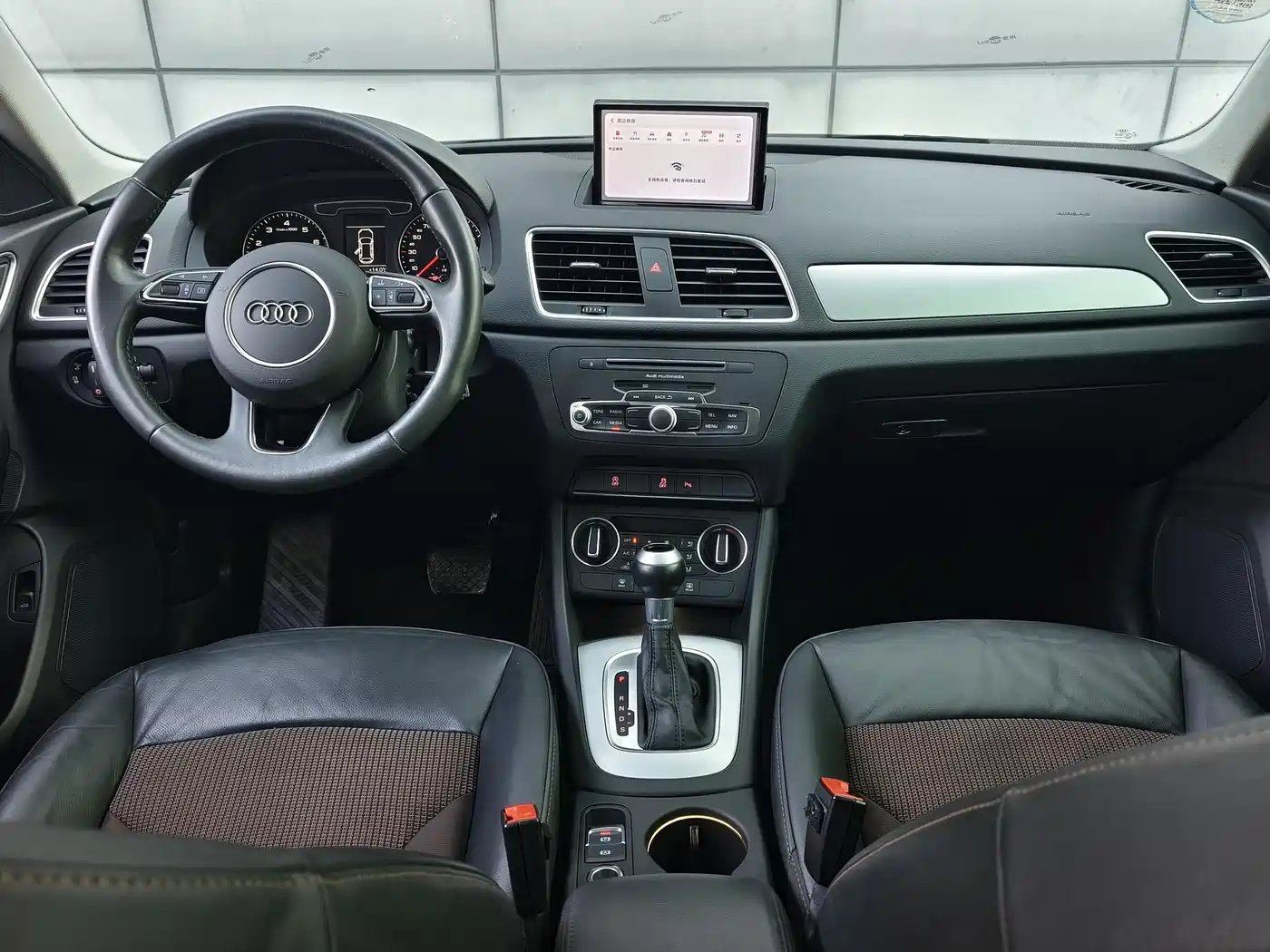Audi Q3 2018 30th Anniversary Edition 30 TFSI Fashion фото 8