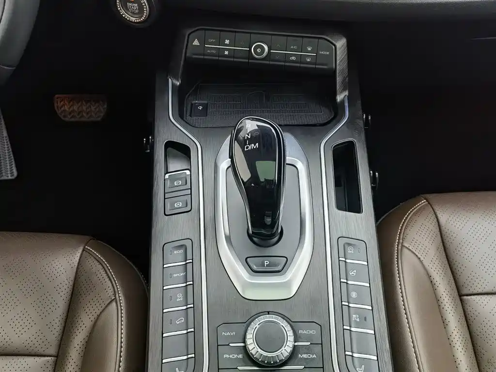 WEI PAI WEI BRAND VV6