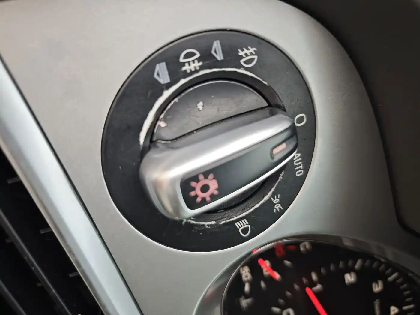 Фото 18 - Audi A6L