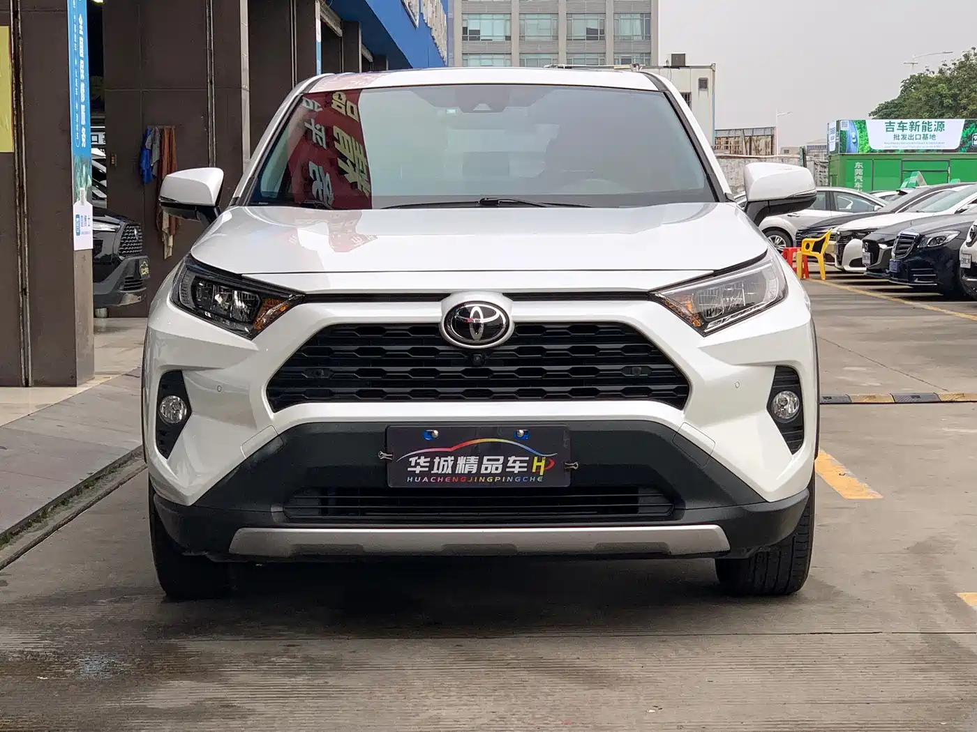 Toyota RAV4 Rongfang 2022 2.0L CVT 2WD Trend Plus Edition фото 2
