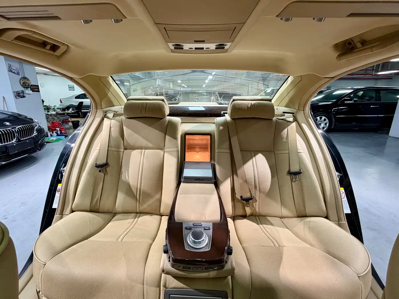 BMW 7 Series 2005 Model 750Li фото 14