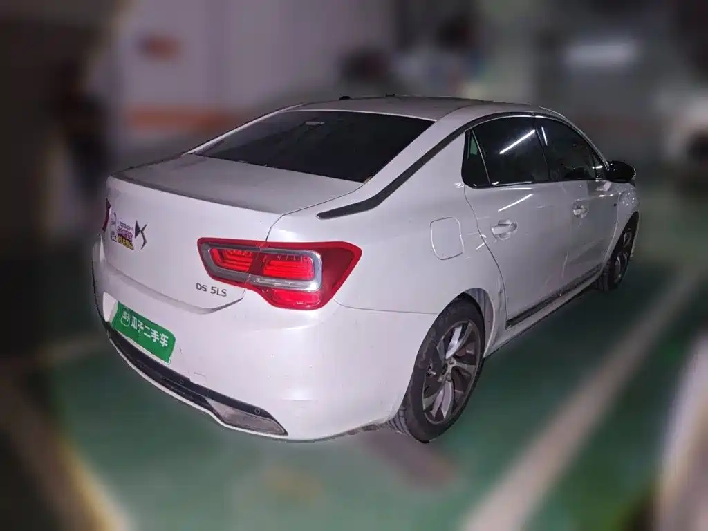 DS 5LS 2016 2016 1.6T Elegant Edition THP160