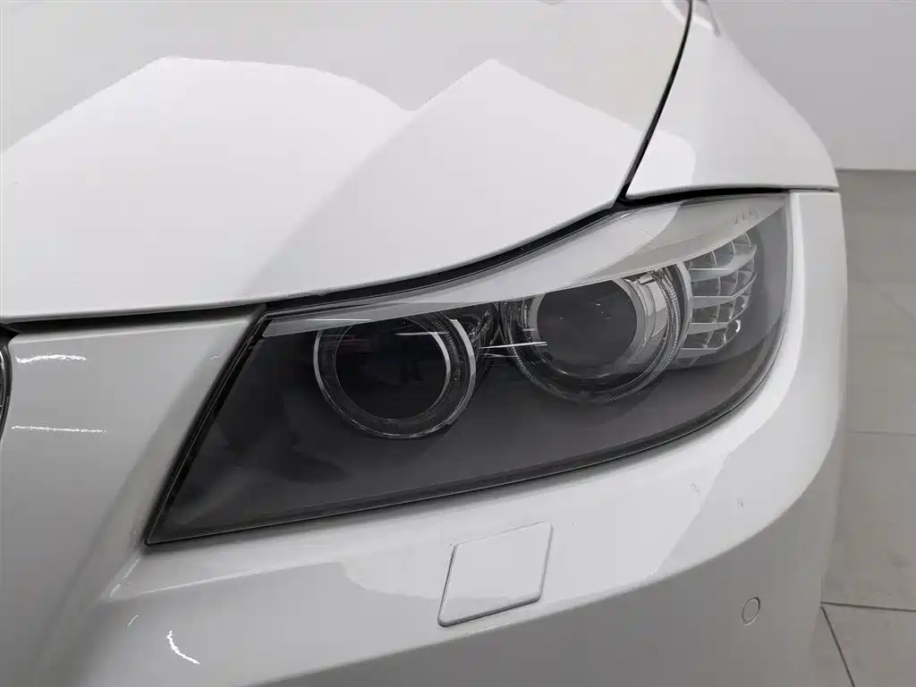 BMW 3 Series 2012 320i Luxury фото 7