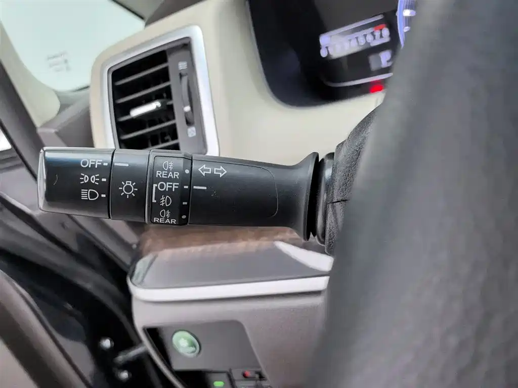 Honda Odyssey 2017 2.4L Luxury Edition фото 21