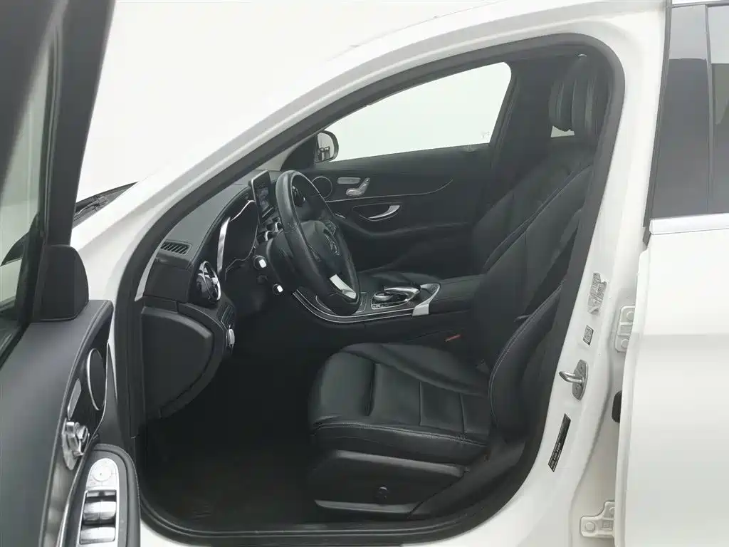 Mercedes-Benz C-Class 2017 Facelift C 200 L Sport Edition фото 10