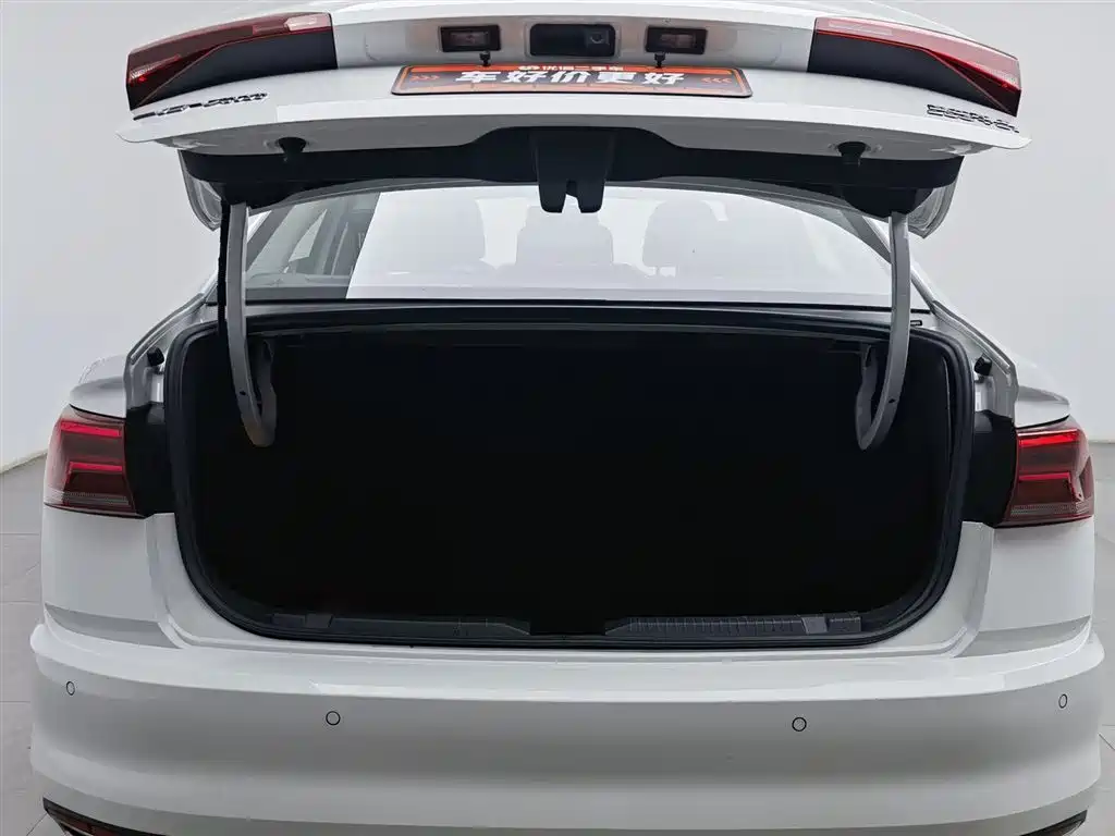 Volkswagen Bora 2019 Facelift 280TSI DSG Luxury China VI фото 16