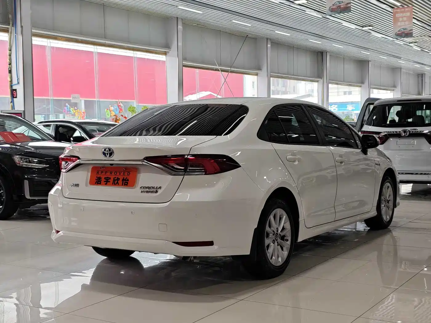 Toyota Corolla 2021 Hybrid 1.8L E-CVT Elite Edition фото 6