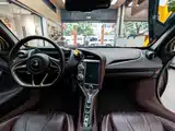 Photo 19 - McLaren 720S