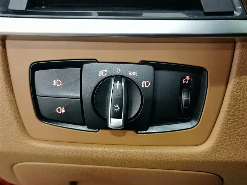 BMW 3 Series 2013 Facelift 320Li Luxury Design Package фото 21