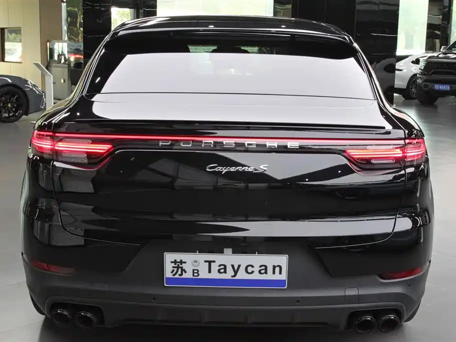 Porsche Cayenne 2019 Cayenne Coupé 3.0T фото 4