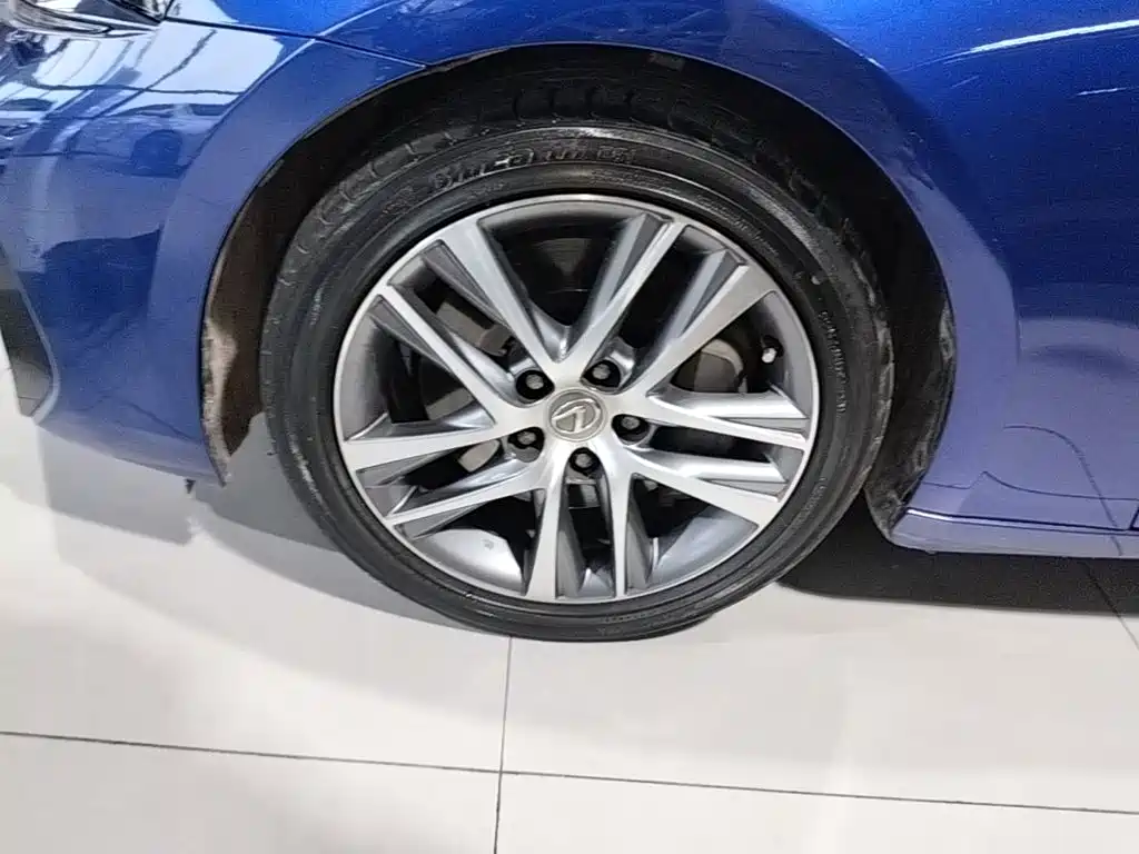 Lexus IS 2018 2017 300 F SPORT