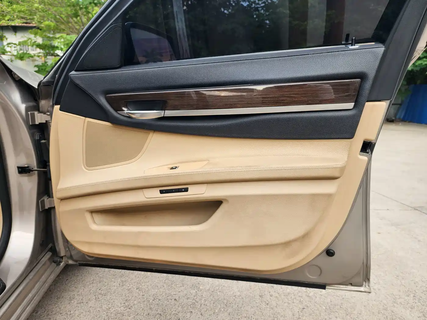 Photo 12 - BMW 7 Series