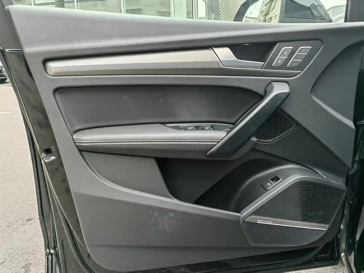 Audi Q5L 2024 Model 45 TFSI Luxury Dynamic фото 7