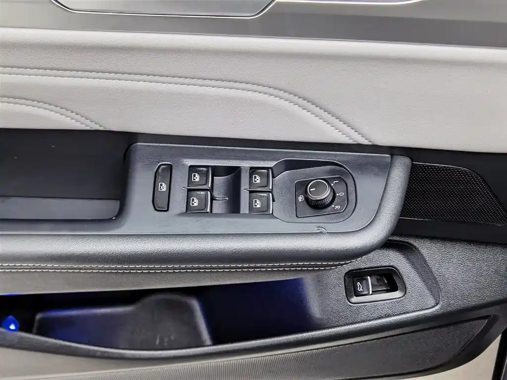 Volkswagen Talagon 2024 330TSI Luxury Cruise Shared Edition фото 9