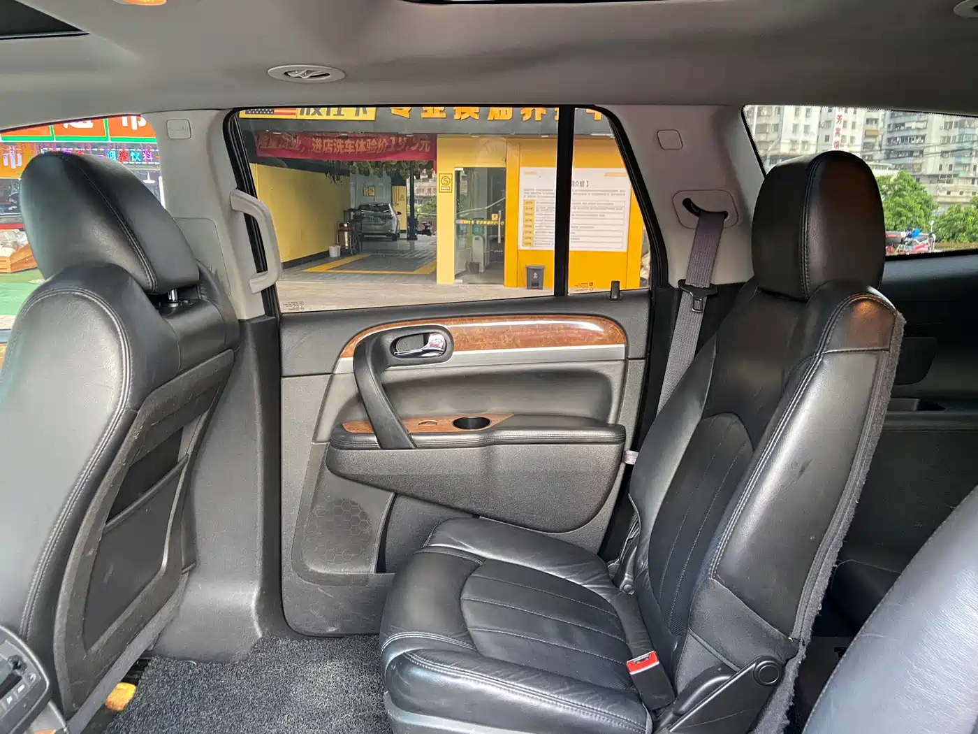 Buick Enclave 2010 3.6L Flagship Edition фото 15