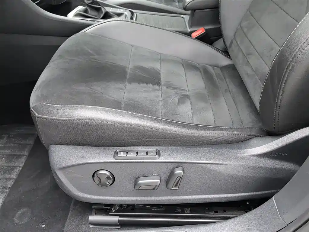 Volkswagen Sagitar 2020 280TSI DSG Luxury China VI фото 20