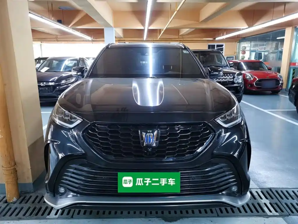 Toyota Crown Kluger 2021 2.5L HEV 4WD Premium фото 3