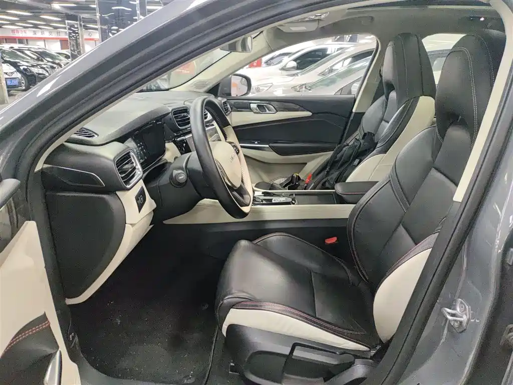 Lynk & Co 02 2019 High Energy Edition 2.0T Automatic 2WD Shine China VI фото 15