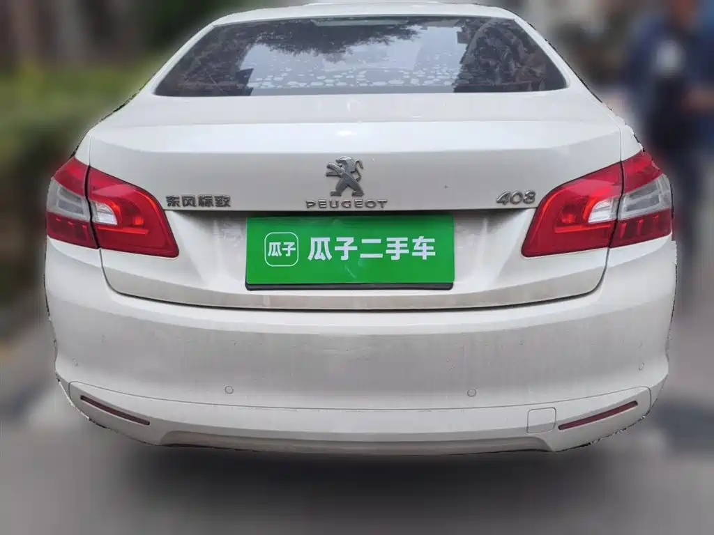 Peugeot 408 2015 Model 1.2T Automatic Luxury Edition фото 3