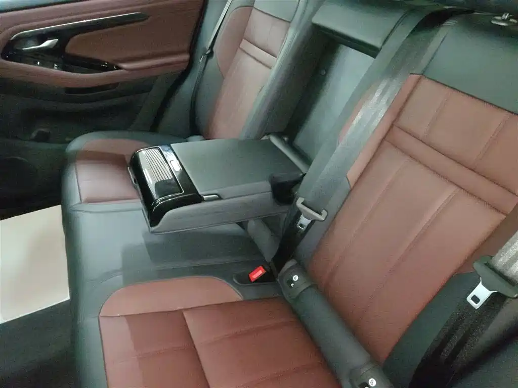 Land Rover Range Rover Evoque 2021 Range Rover Evoque L 249PS R-Dynamic SE Luxury Edition фото 17