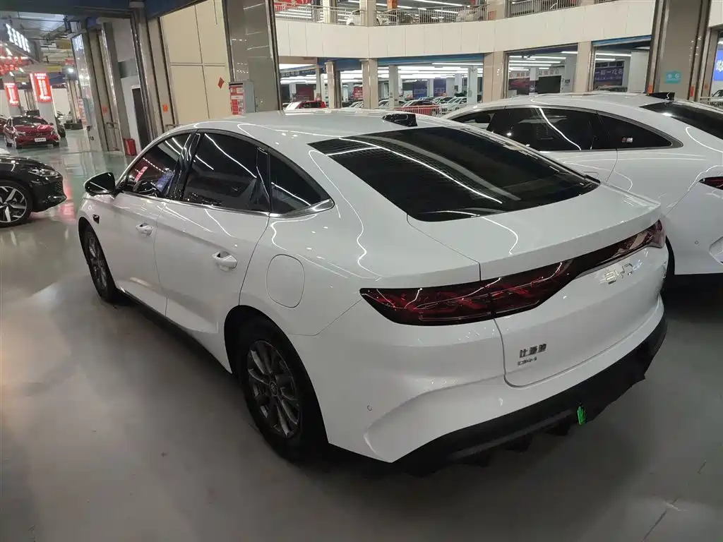 BYD Qin L 2025 DM-i Smart Drive Edition 80KM Leading фото 5
