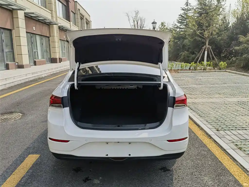 Buick Excelle 2021 Exemplar 1.5L Auto Elite фото 10