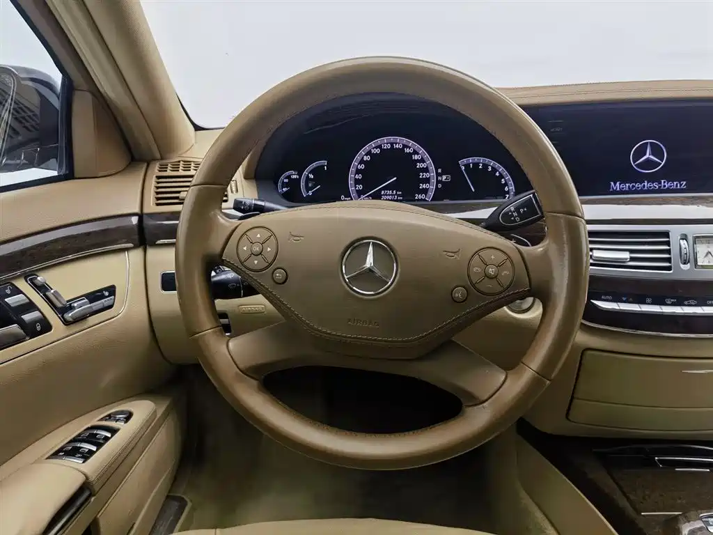 Mercedes-Benz S-Class 2012 S 300 L Premium Grand Edition фото 11