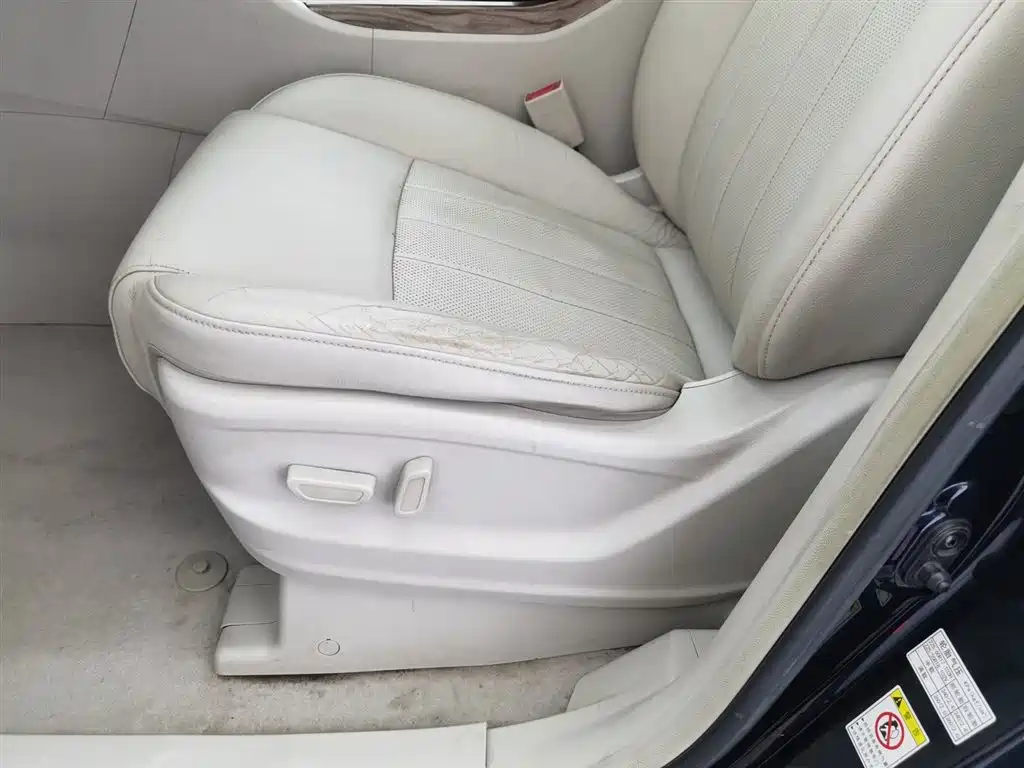 GAC Trumpchi Trumpchi M8 2018 320T Premium Edition фото 20