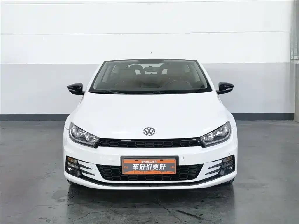 Volkswagen Scirocco 2015 1.4TSI Trend Edition фото 3