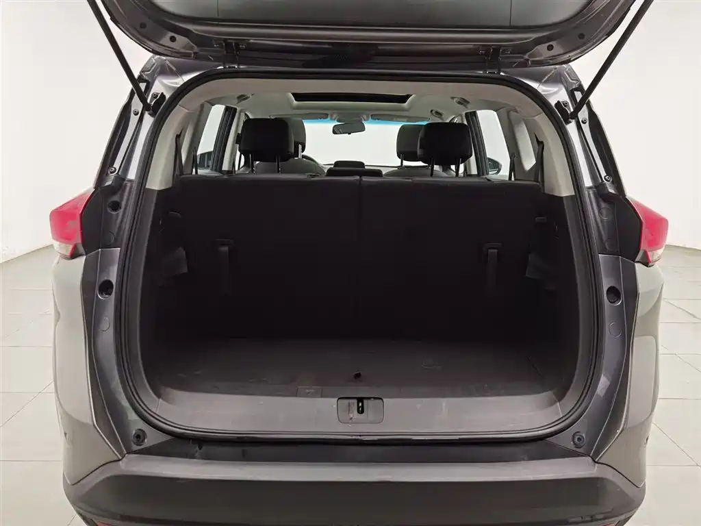 Chevrolet Volando 2018 Redline 530T Auto Premium Edition (5+2 seater) China V фото 16