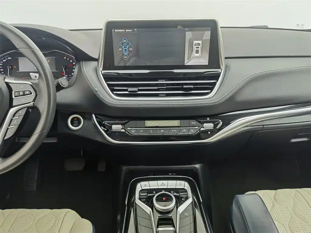 SAIC Maxus Maxus G20 2021 PLUS 2.0T Gasoline Automatic Luxury Edition фото 12
