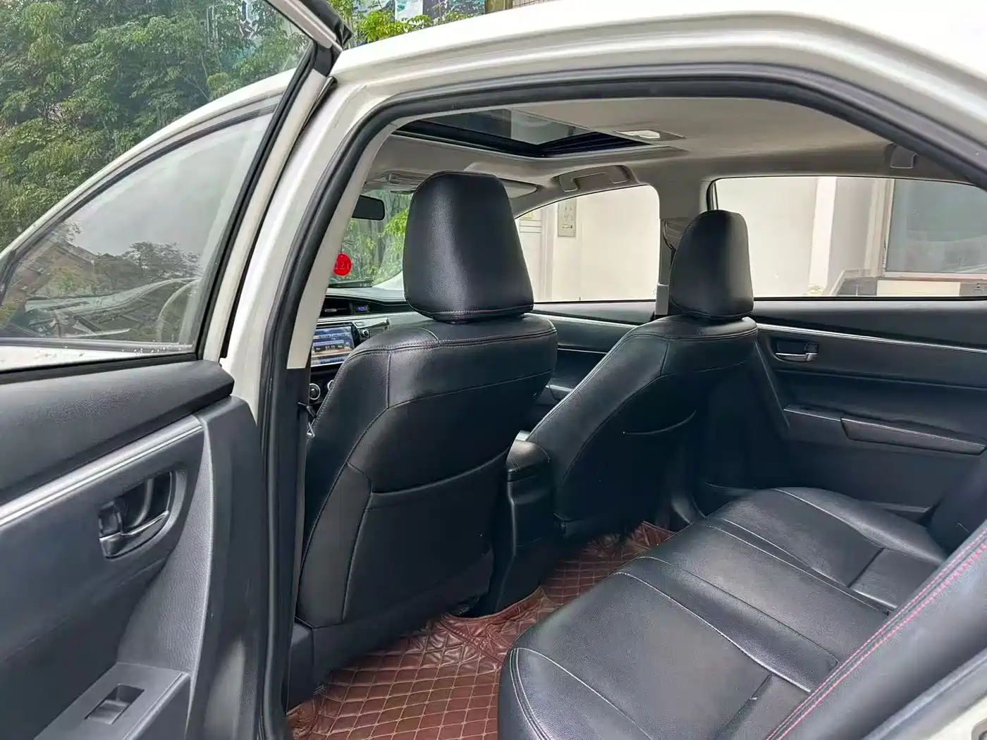 Toyota Levin 2016 1.6G CVT Elite Edition фото 6
