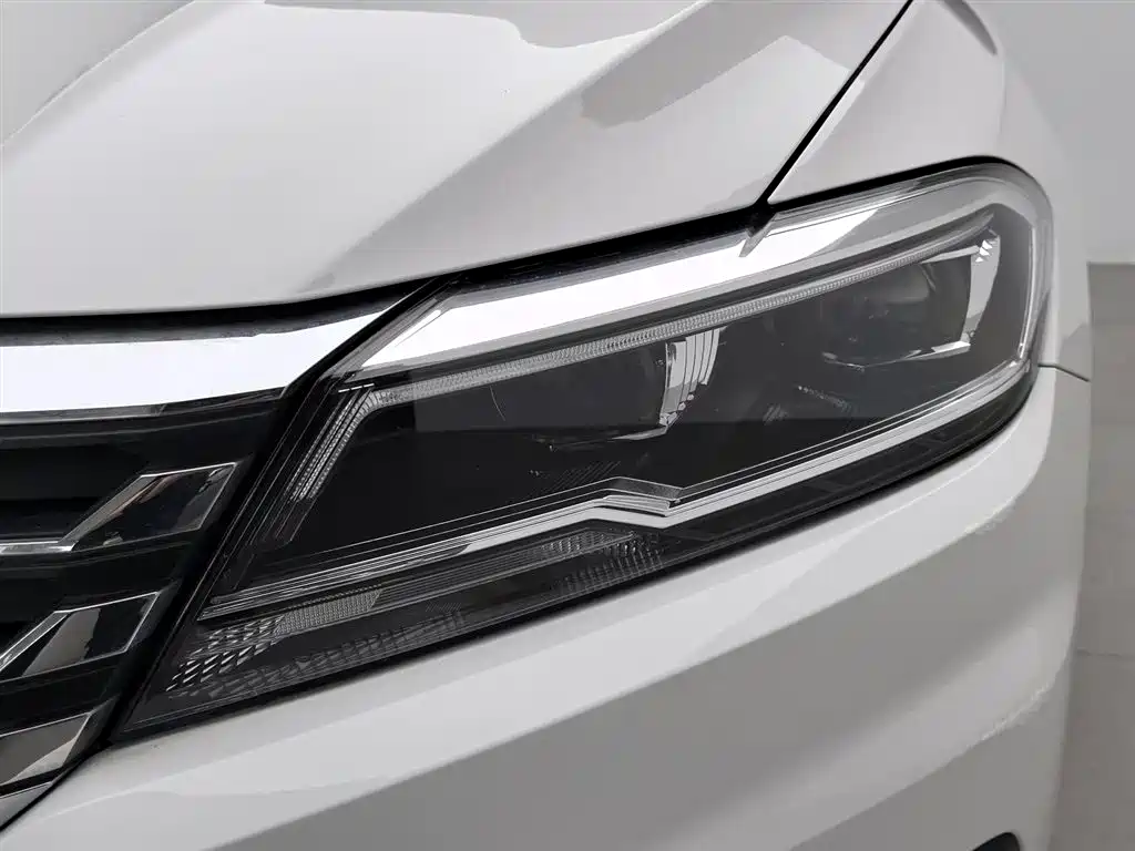 Volkswagen Lavida 2019 1.5L Manual Comfort Edition China VI фото 7