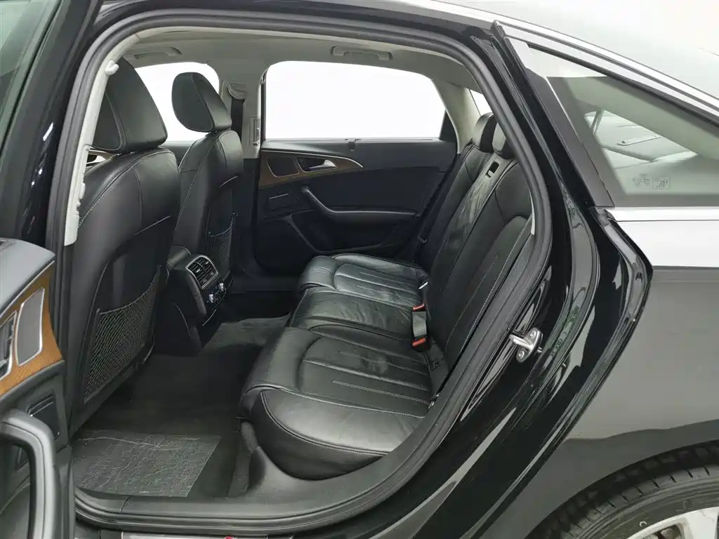 Audi A6L 2018 30th Anniversary 30 FSI Style фото 15