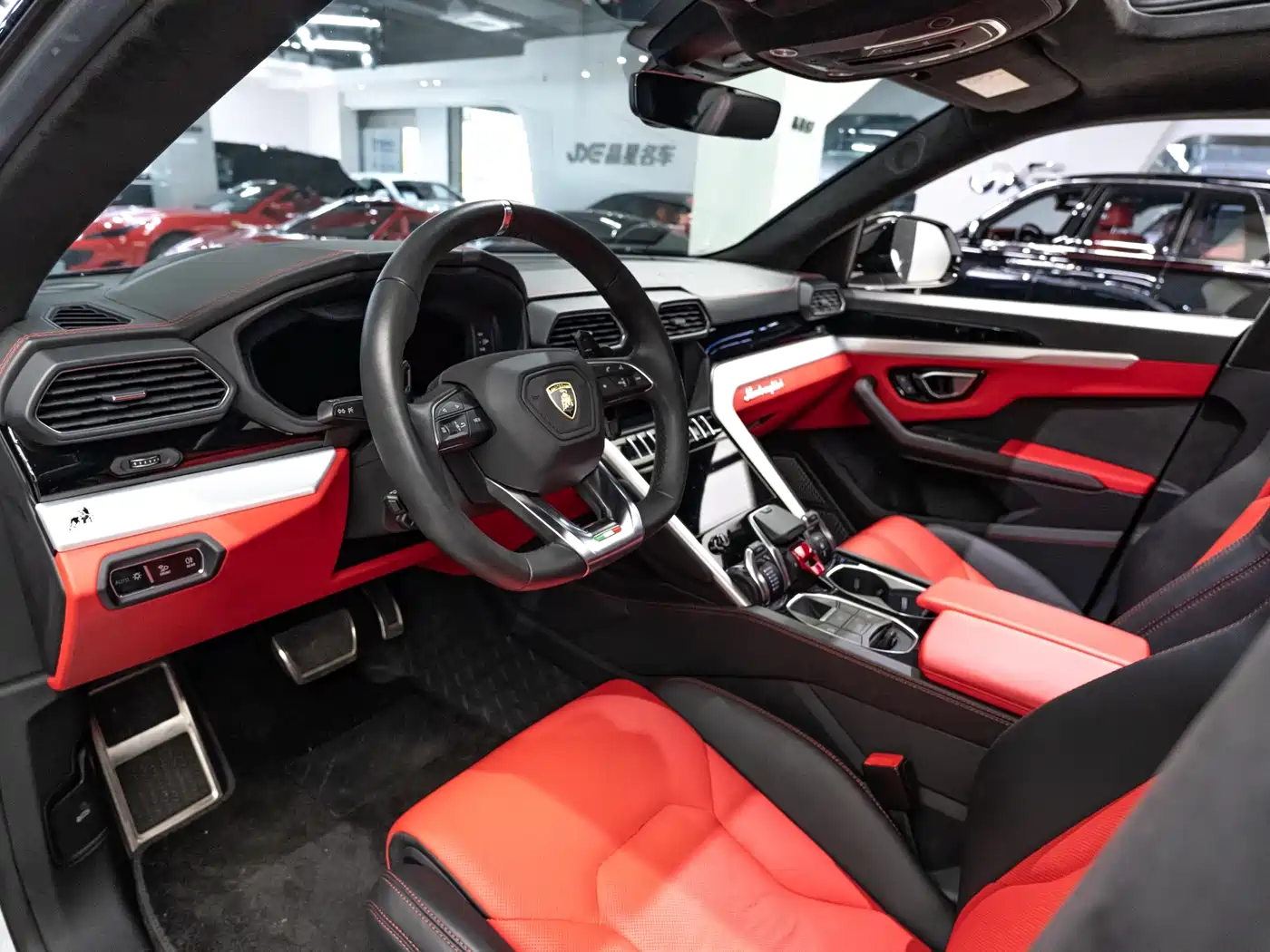 Lamborghini Urus 2018 4.0T V8 фото 4
