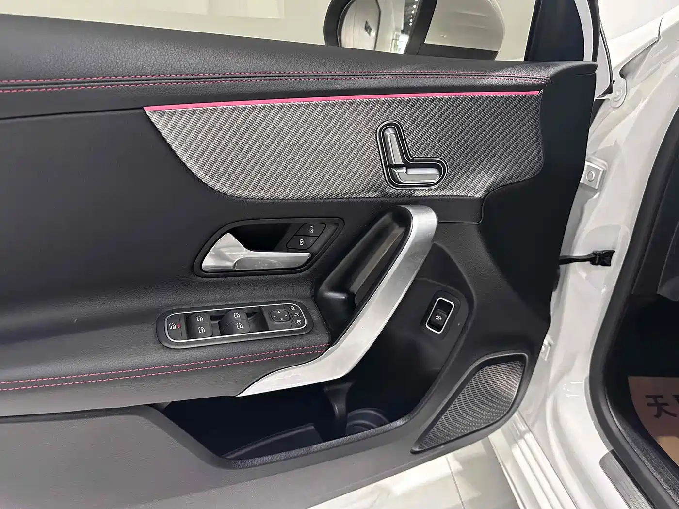 Mercedes-Benz A-Class 2023 A 200 L Fashion фото 4