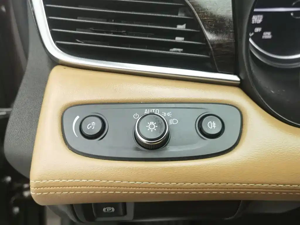 Buick LaCrosse 2016 Model 28T Elite фото 21