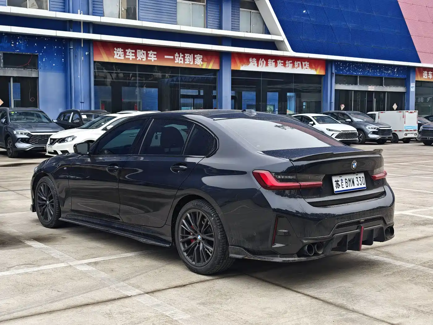 BMW 3 Series 2024 325Li M Sport Shadowline Package фото 14