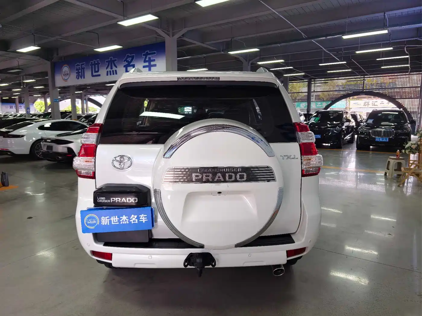 Toyota Prado (Import) 2014 2.7L Automatic Standard Edition фото 10